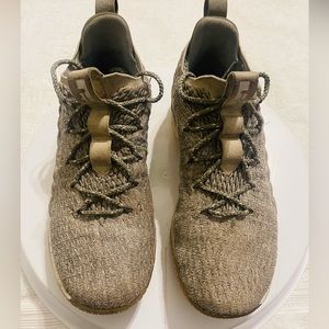 Used - Lebron 15 Lite Bone Low - Size 11